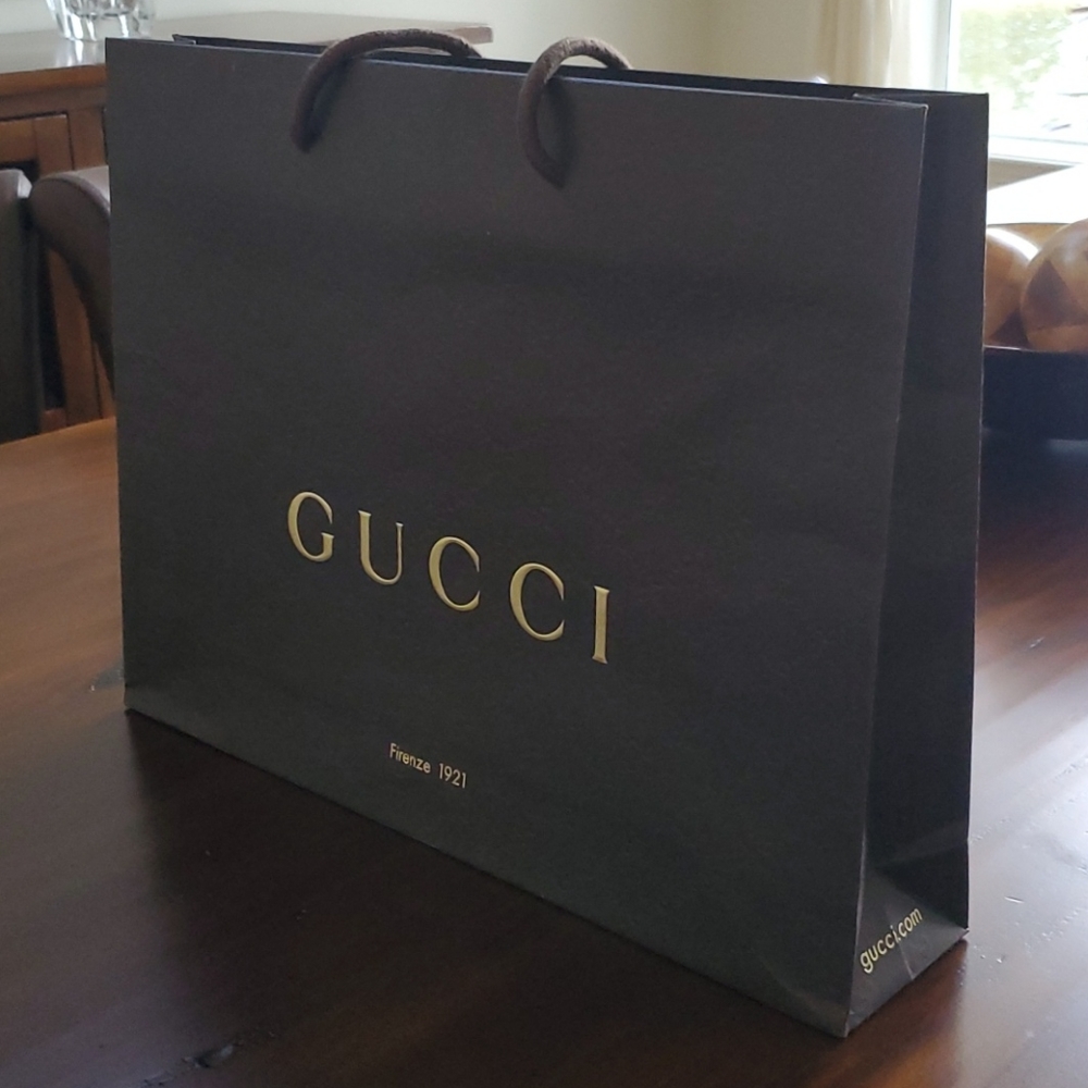 Authentic Medium Gucci Gift Bag